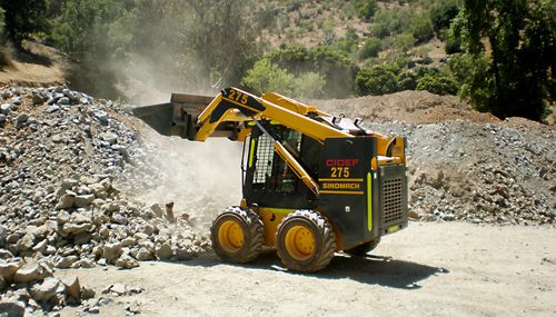 275F Skid Steer Loader