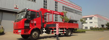 SQ6.3 Truck Mounted Crane (Straight Boom Crane)