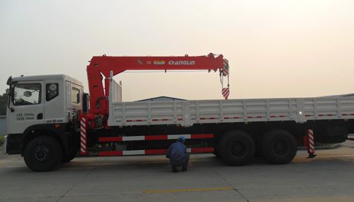 SQ8 Truck Mounted Crane (Straight Boom Crane)